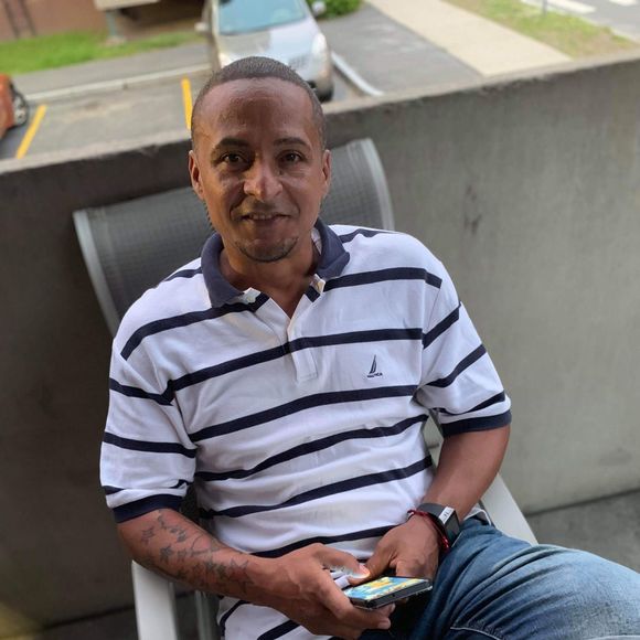 Meet your Posher, Carlosquiles - Picture 1 of 1